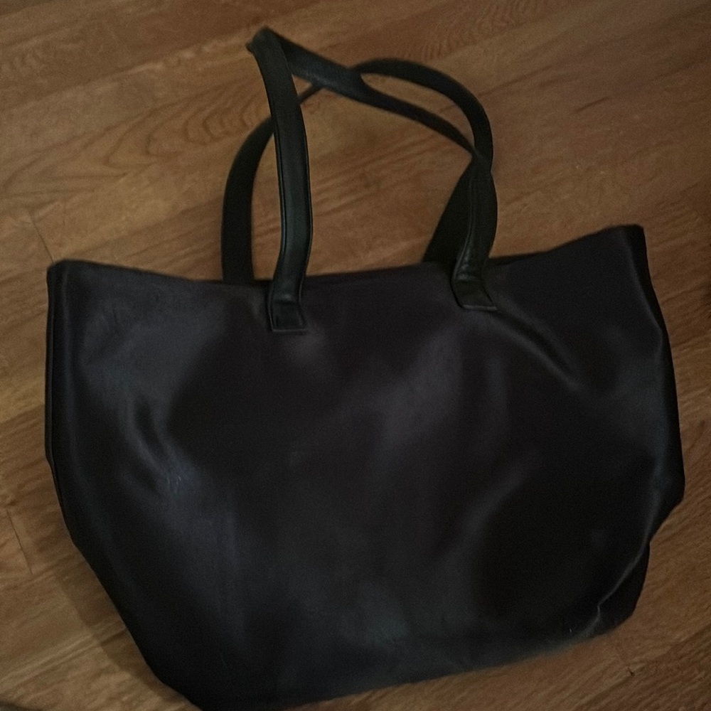 Chicos women’s black handbag
